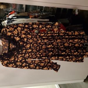 Black with yellow flowers dress Sze M- new without tags
